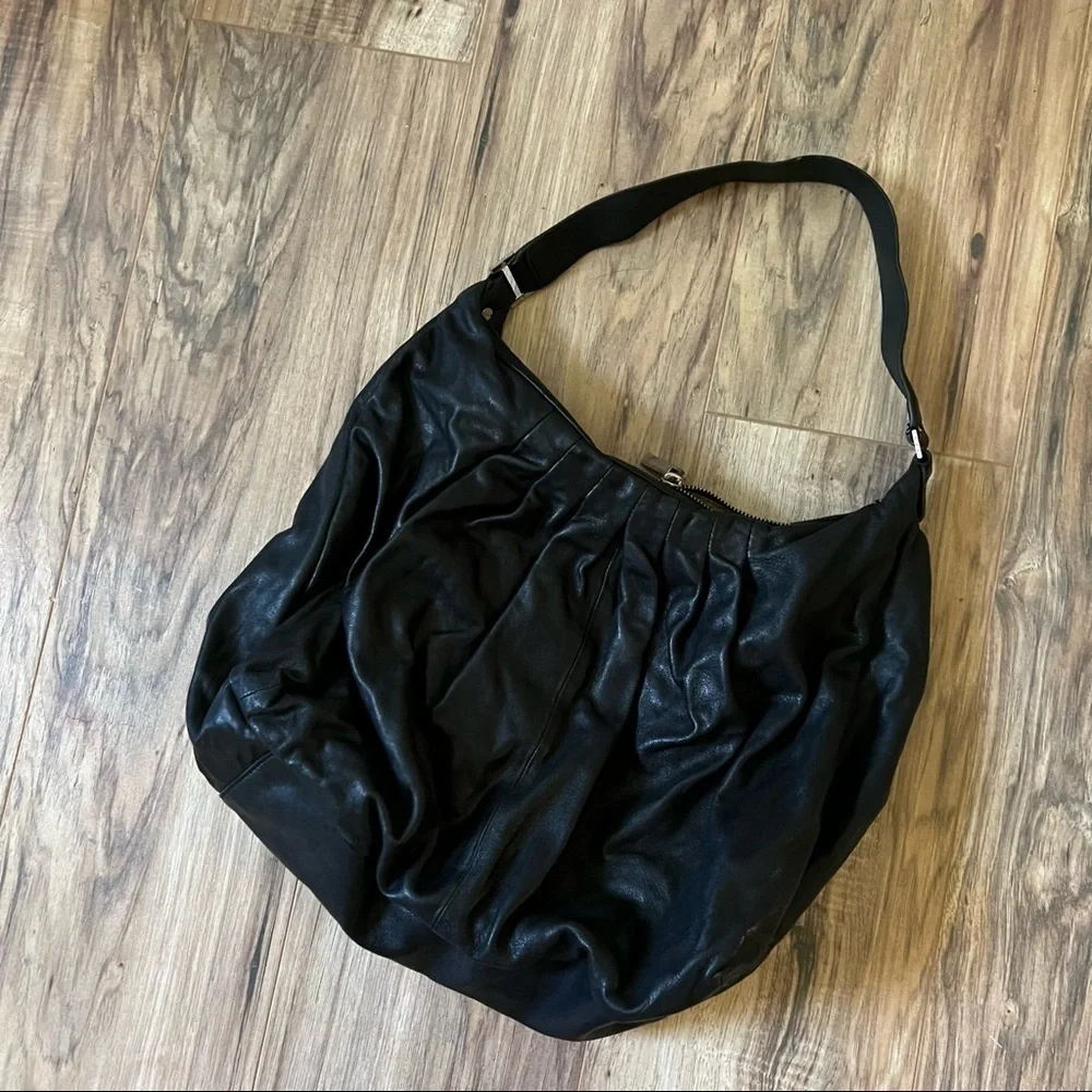 Tory Burch Vintage Hobo Shoulder Bag Large